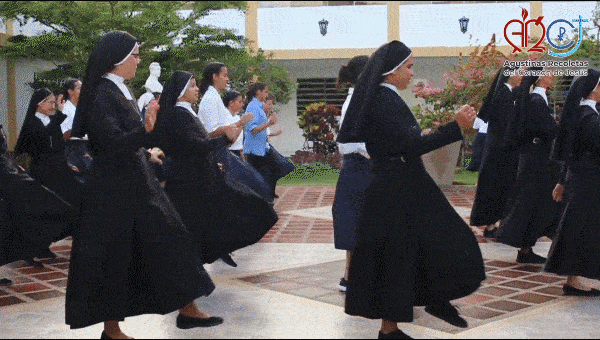 Venezuelan nuns dancing to Jerusalema