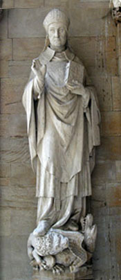 estatua del santo en la universidad ST jhon cambridge